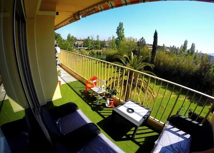 Apartament Climatise Avec Piscines Proche